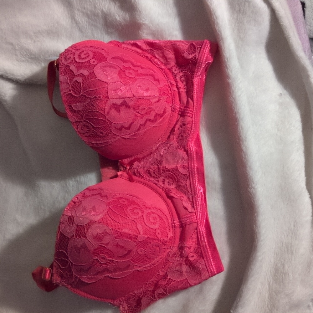 NWT PUSH UP PINK LACE BRA